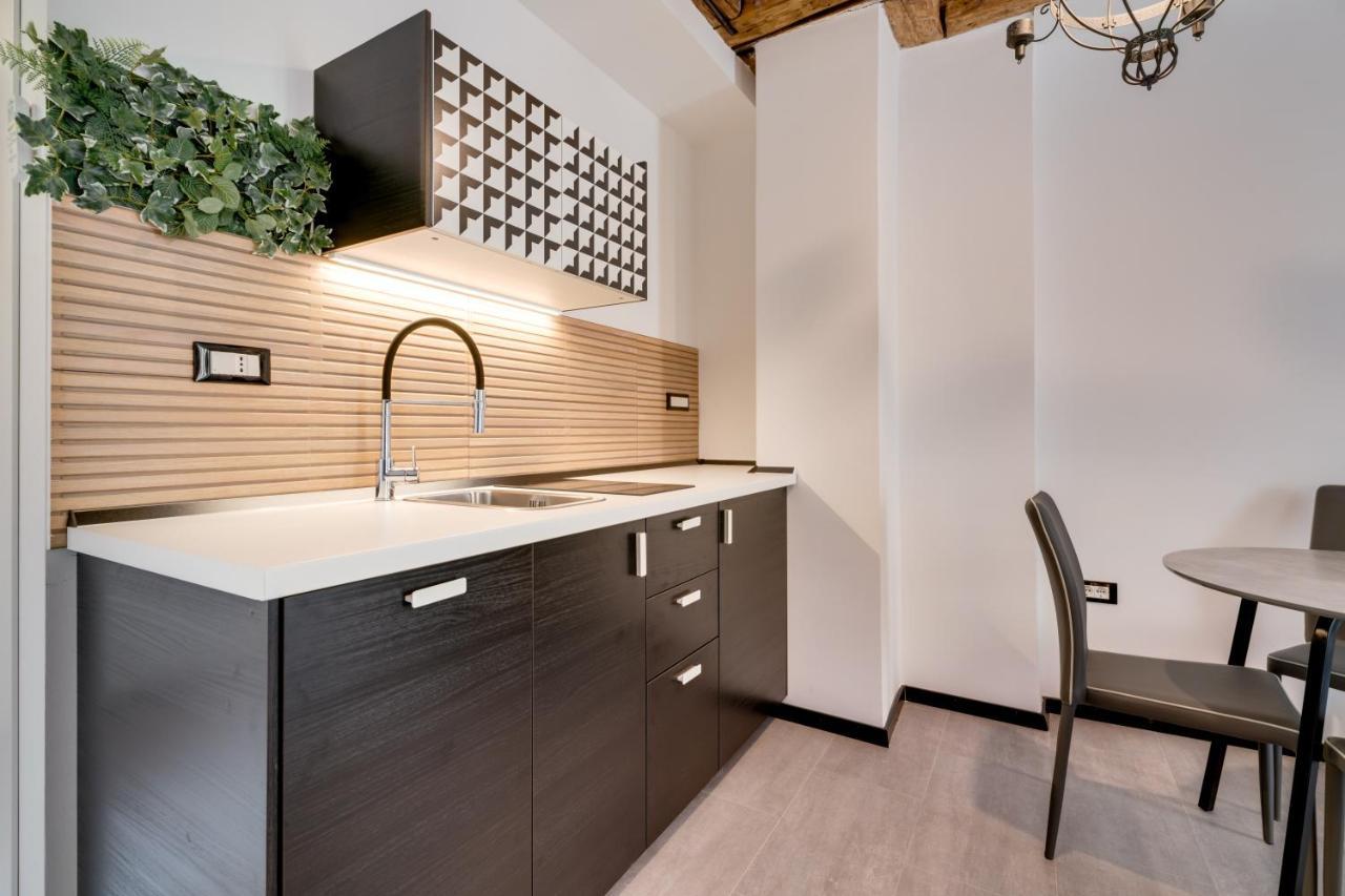 Black & White Apartments Рийека Екстериор снимка